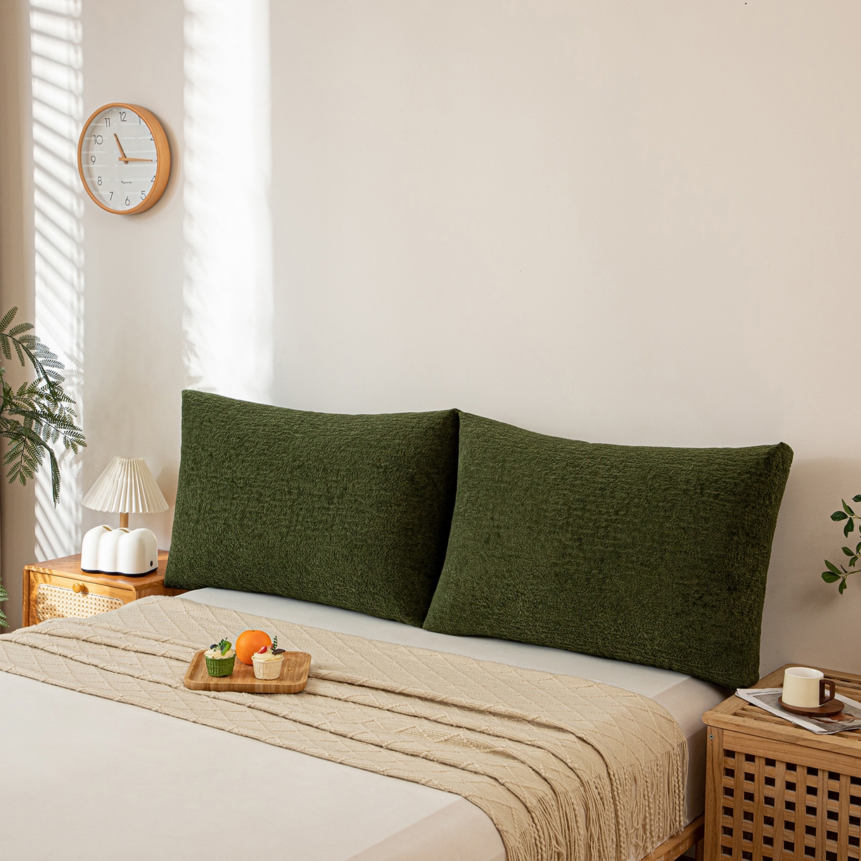 91家纺网 家纺一手货源 找家纺 沐沐家纺 2026新款可可西里面包枕 墨绿