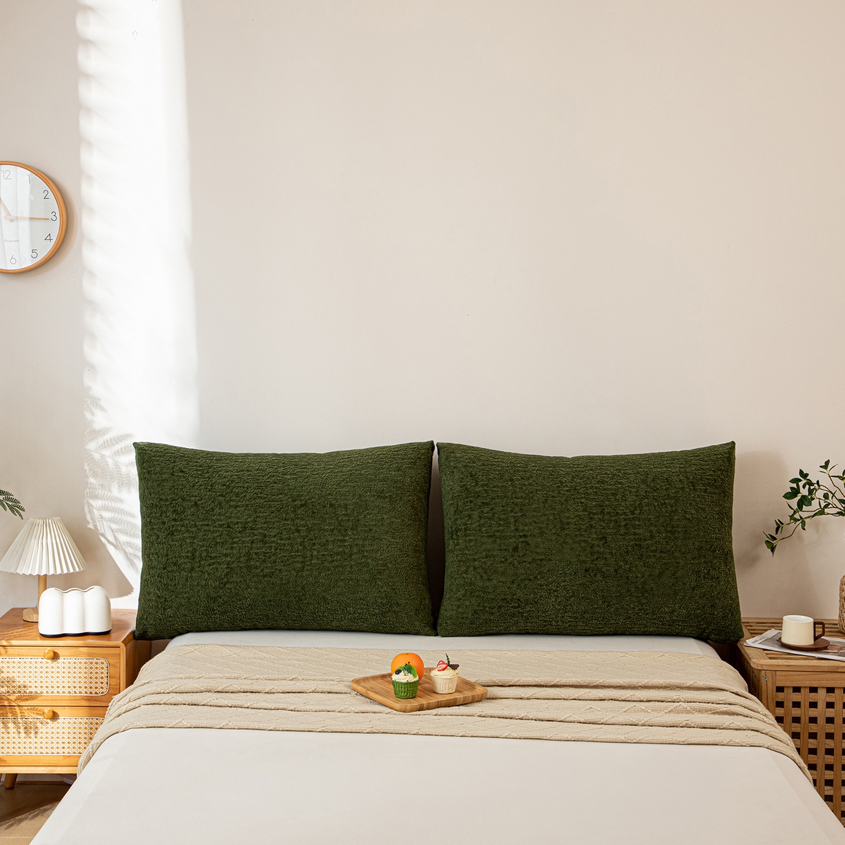 91家纺网 家纺一手货源 找家纺 沐沐家纺 2026新款可可西里面包枕 墨绿