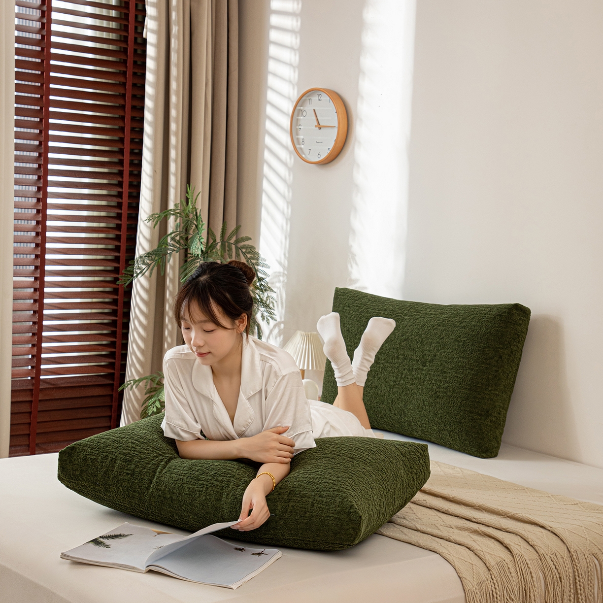 91家纺网 家纺一手货源 找家纺 沐沐家纺 2026新款可可西里面包枕 墨绿