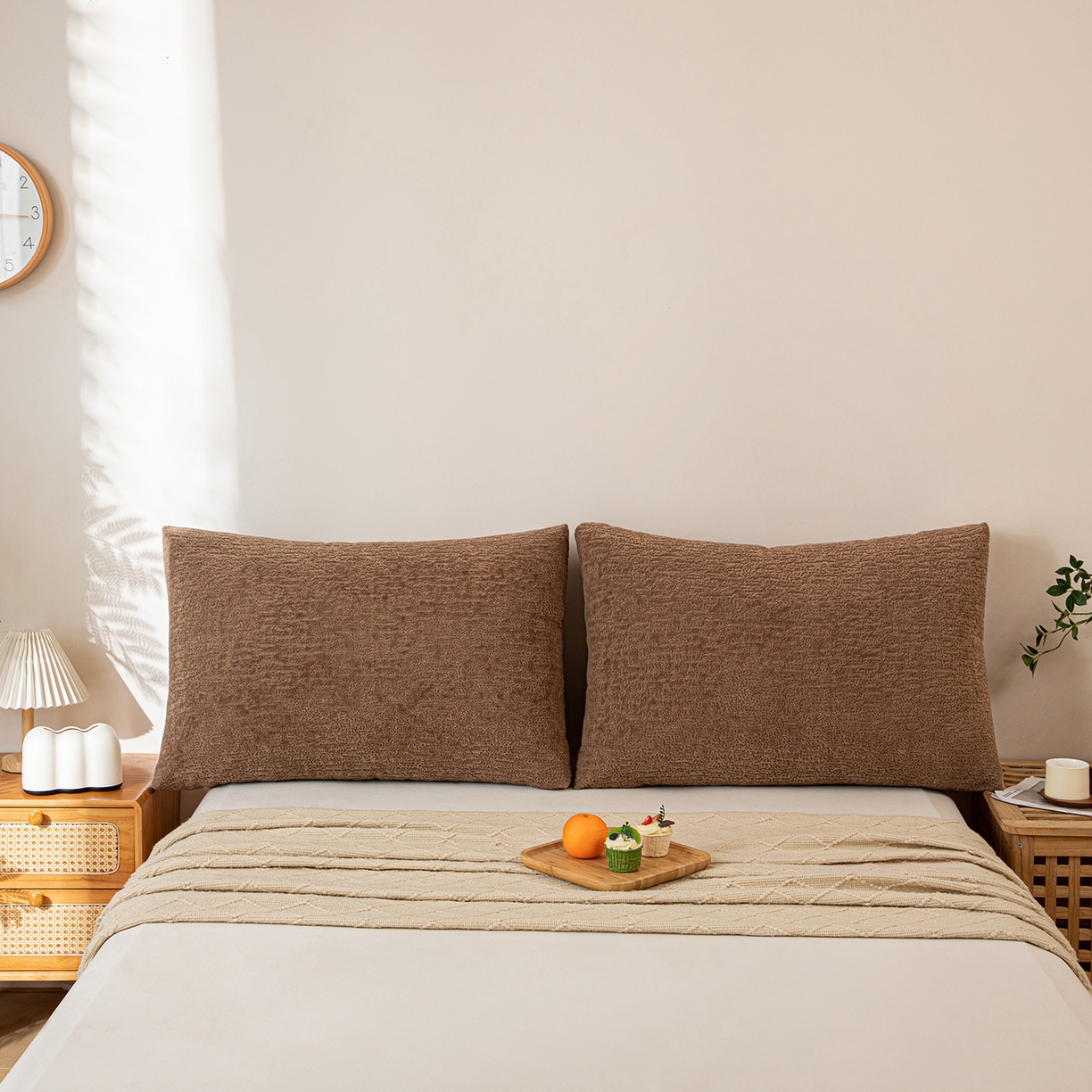 91家纺网 家纺一手货源 找家纺 沐沐家纺 2026新款可可西里面包枕 咖色