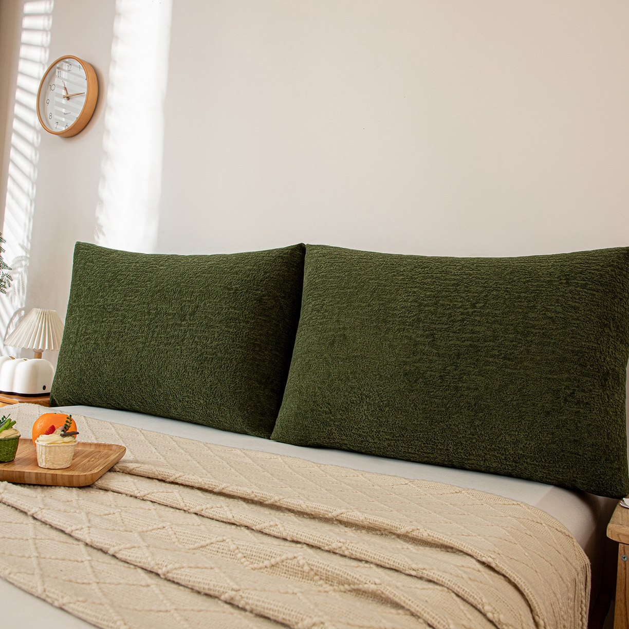 91家纺网 家纺一手货源 找家纺 沐沐家纺 2026新款可可西里面包枕 墨绿