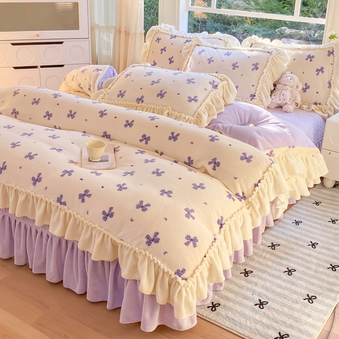 91家纺网 家纺一手货源 找家纺 （总）大麦家纺 2025新款牛奶绒印花夹棉花边床盖四件套