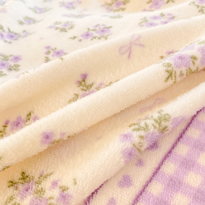 91家纺网 家纺一手货源 找家纺 大麦家纺 2025新款牛奶绒印花夹棉花边床盖四件套 紫鸢繁花