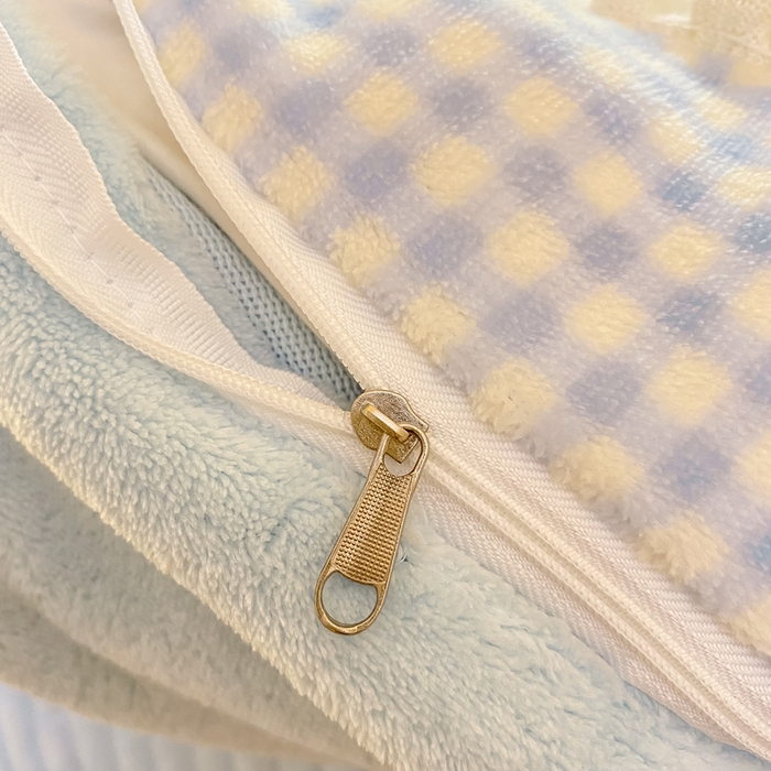 91家纺网 家纺一手货源 找家纺 大麦家纺 2025新款牛奶绒印花夹棉花边床盖四件套 云锦茵梦