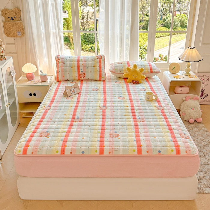 91家纺网 家纺一手货源 找家纺 澜妃 2025新款加厚牛奶绒卡通夹棉单床笠床笠单件单品床笠-亦甜系列 亦甜-彩虹熊