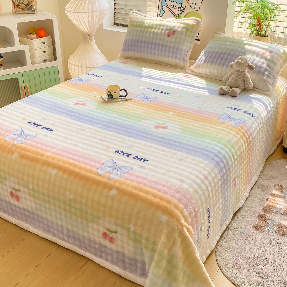 91家纺网 家纺一手货源 找家纺 眠势力 2025新款暖绒泡泡床单冬季保暖被单牛奶绒床单罩 樱桃彩虹【暖绒泡泡床单】