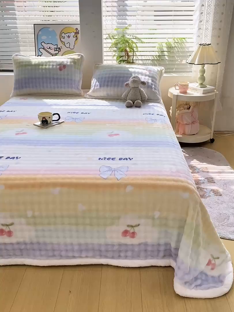 91家纺网 家纺一手货源 找家纺 眠势力 2025新款暖绒泡泡床单冬季保暖被单牛奶绒床单罩 樱桃彩虹【暖绒泡泡床单】