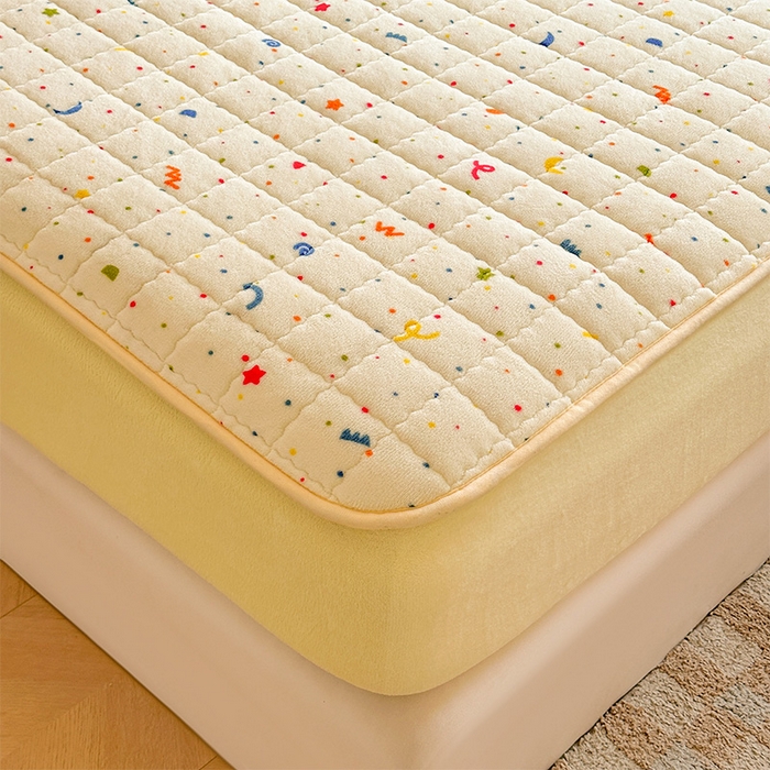 91家纺网 家纺一手货源 找家纺 澜妃 2025新款加厚牛奶绒卡通夹棉单床笠床笠单件单品床笠-亦甜系列 亦甜-芝士酪