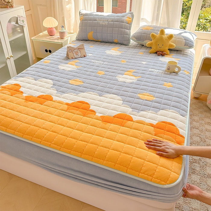 91家纺网 家纺一手货源 找家纺 澜妃 2025新款加厚牛奶绒卡通夹棉单床笠床笠单件单品床笠-亦甜系列 亦甜-黄色月亮