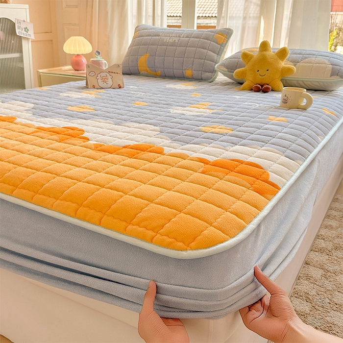 91家纺网 家纺一手货源 找家纺 澜妃 2025新款加厚牛奶绒卡通夹棉单床笠床笠单件单品床笠-亦甜系列 亦甜-黄色月亮