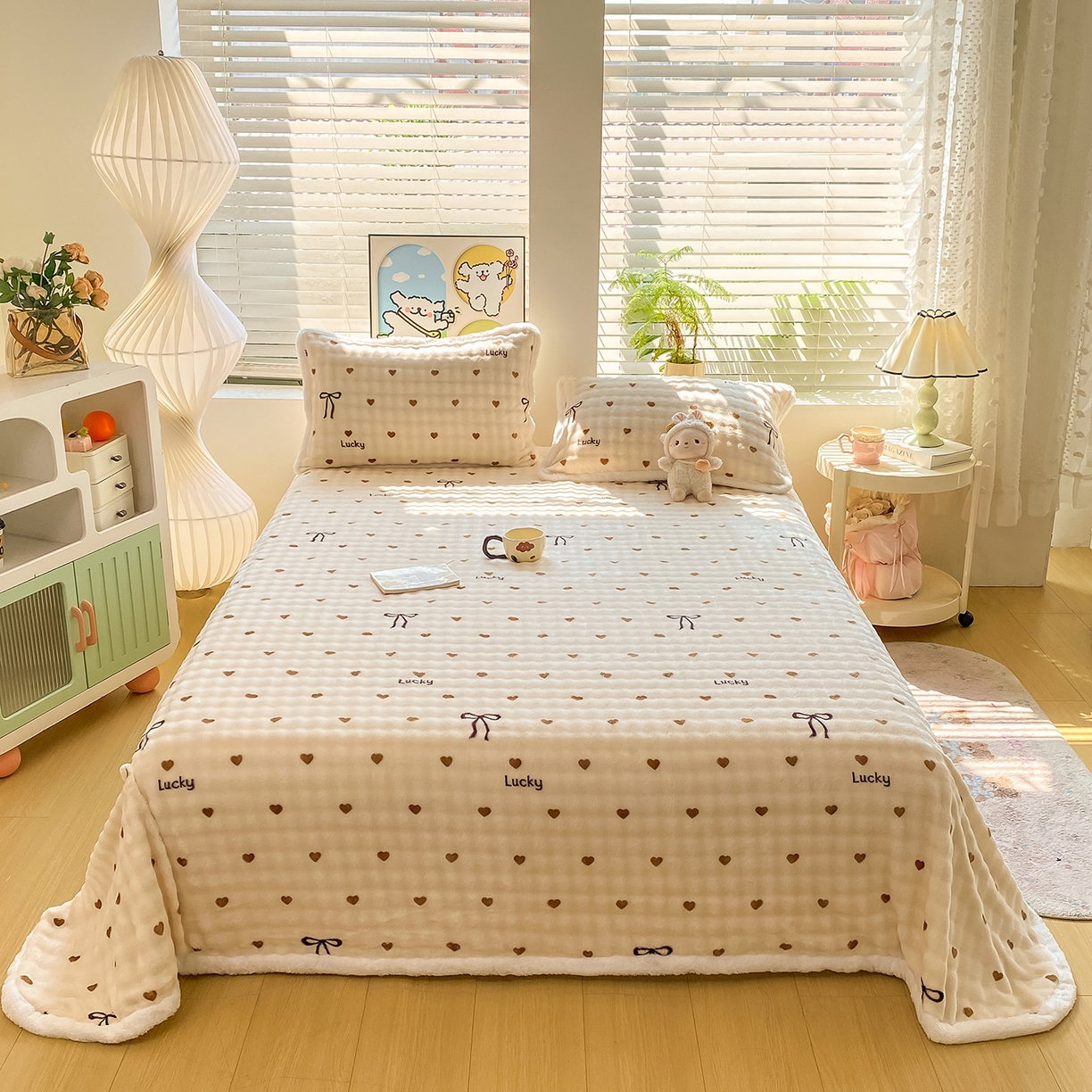 91家纺网 家纺一手货源 找家纺 眠势力 2025新款暖绒泡泡床单冬季保暖被单牛奶绒床单罩 爱心咖【暖绒泡泡床单】