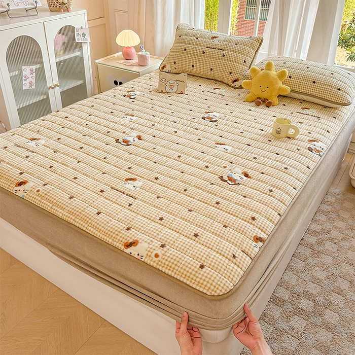 91家纺网 家纺一手货源 找家纺 澜妃 2025新款加厚牛奶绒卡通夹棉单床笠床笠单件单品床笠-亦甜系列 亦甜-可可猫星