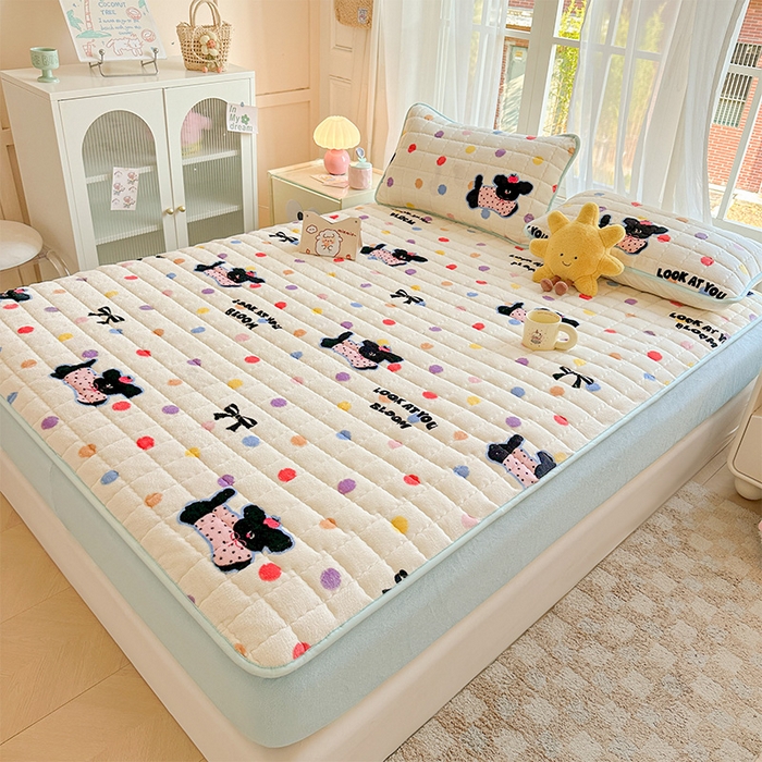 91家纺网 家纺一手货源 找家纺 澜妃 2025新款加厚牛奶绒卡通夹棉单床笠床笠单件单品床笠-亦甜系列 亦甜-旺旺仙贝