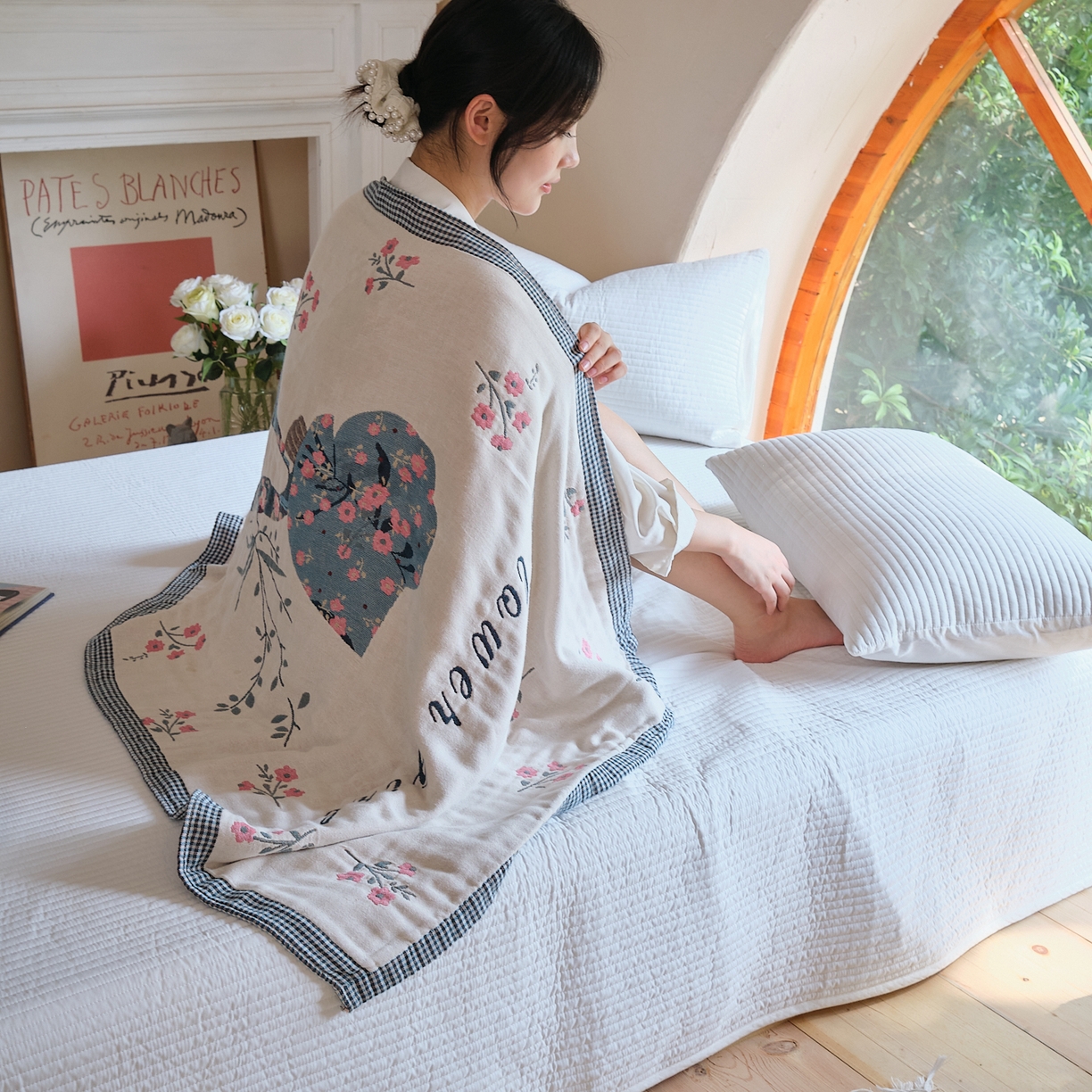 91家纺网 家纺一手货源 找家纺 沐瑟家纺 2025新款卡通A类全棉四层纱布浴巾加大毛巾-第三组 卓玛女孩 80*160cm