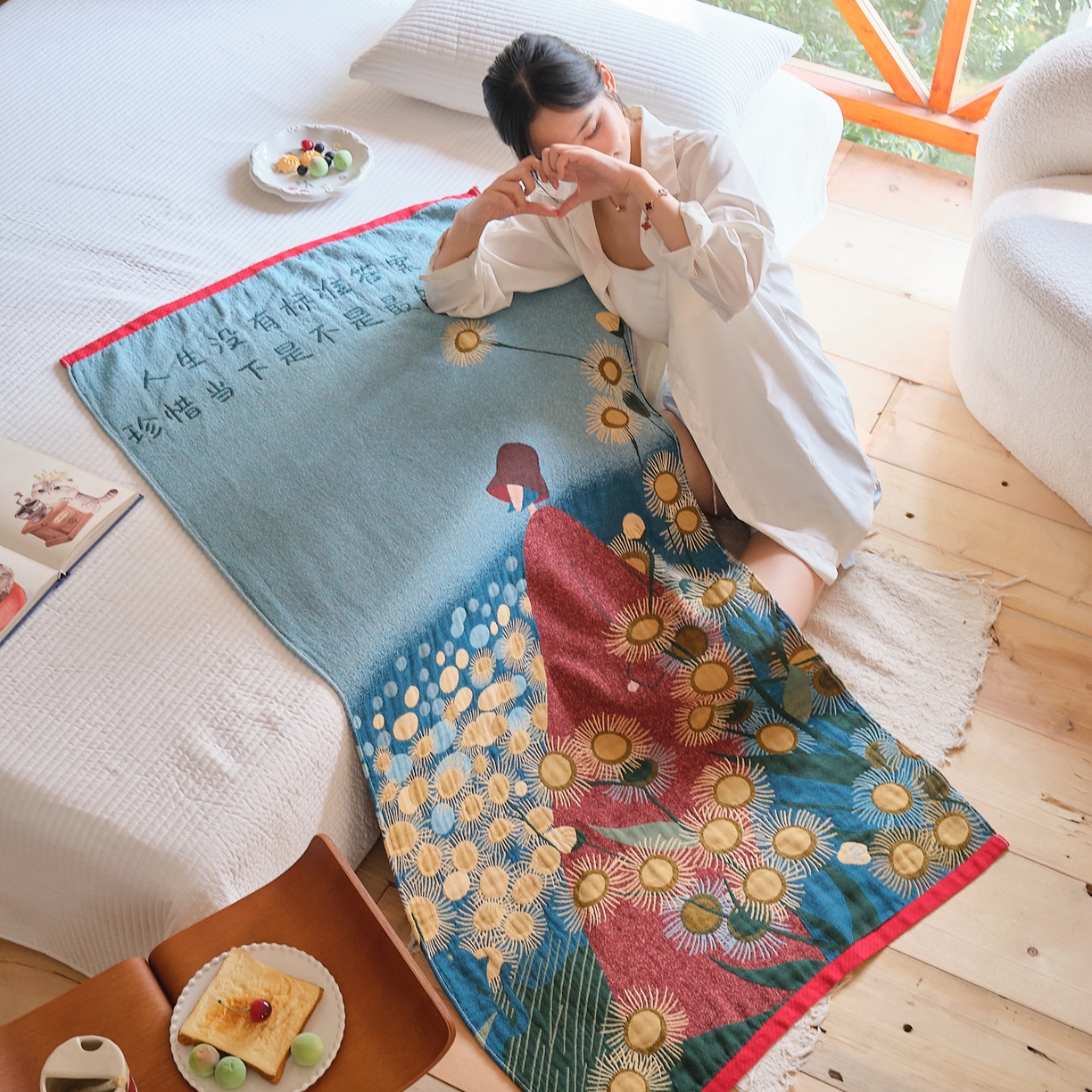 91家纺网 家纺一手货源 找家纺 沐瑟家纺 2025新款卡通A类全棉四层纱布浴巾加大毛巾-第三组 月薇 80*160cm