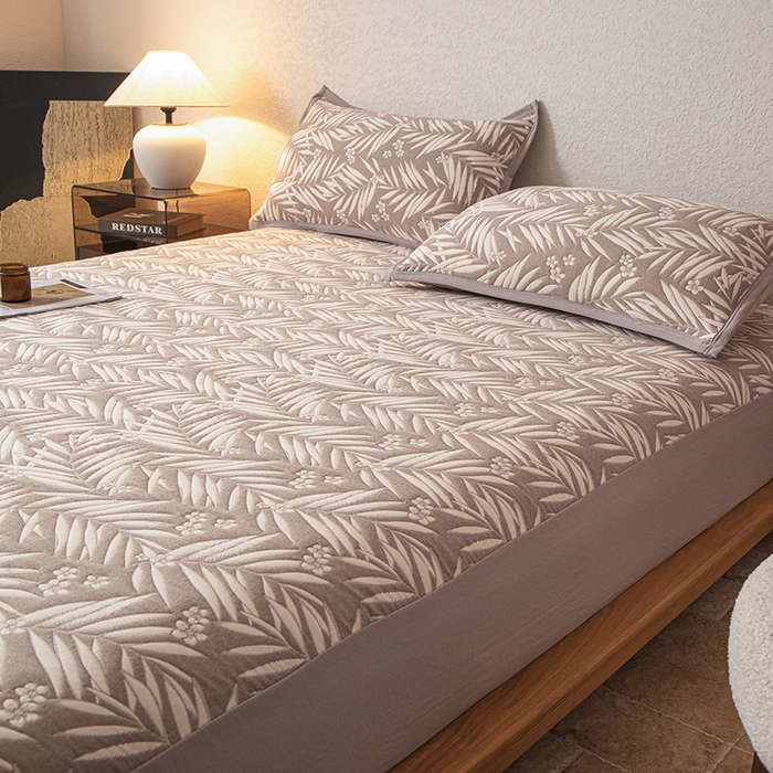 91家纺网 家纺一手货源 找家纺 萌飞 2025新款A类三层纱床笠 叶美-赤铜棕