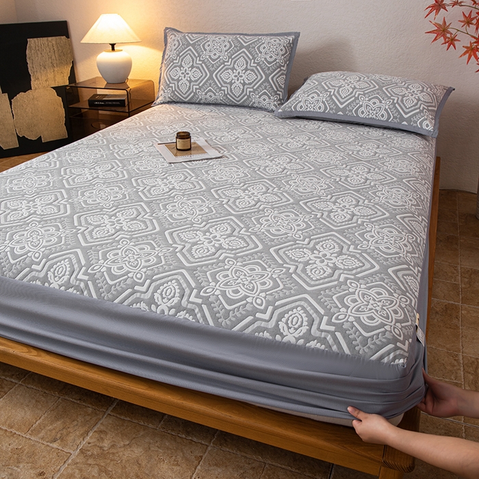 91家纺网 家纺一手货源 找家纺 萌飞 2025新款A类三层纱床笠 卡曼洛-锡器灰