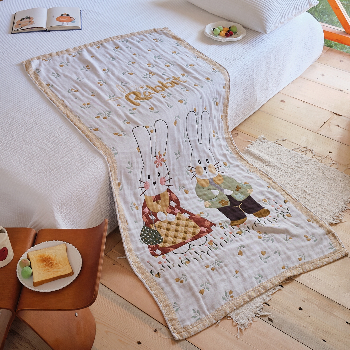 91家纺网 家纺一手货源 找家纺 沐瑟家纺 2025新款卡通A类全棉四层纱布浴巾加大毛巾-第三组 情侣小兔 80*160cm