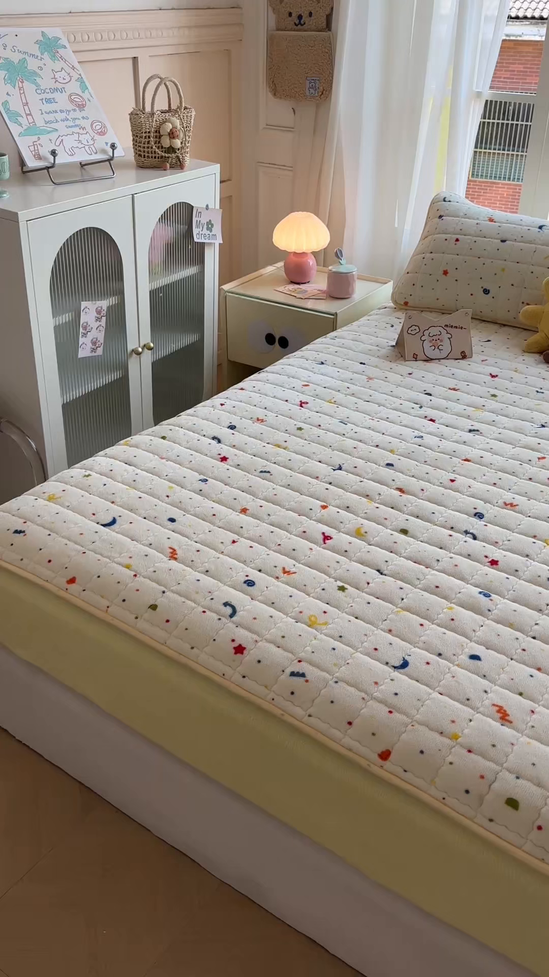 91家纺网 家纺一手货源 找家纺 澜妃 2025新款加厚牛奶绒卡通夹棉单床笠床笠单件单品床笠-亦甜系列 亦甜-芝士酪