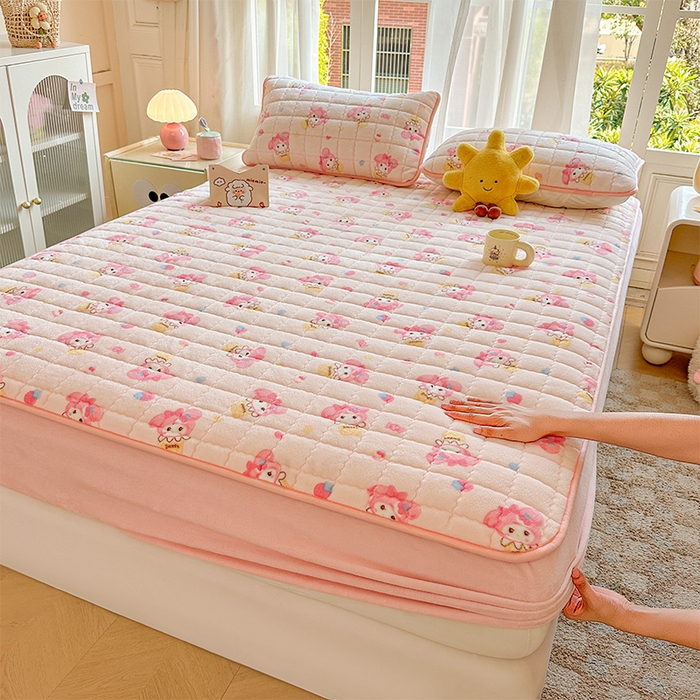 91家纺网 家纺一手货源 找家纺 （总）澜妃 2025新款加厚牛奶绒卡通夹棉单床笠床笠单件单品床笠-亦甜系列