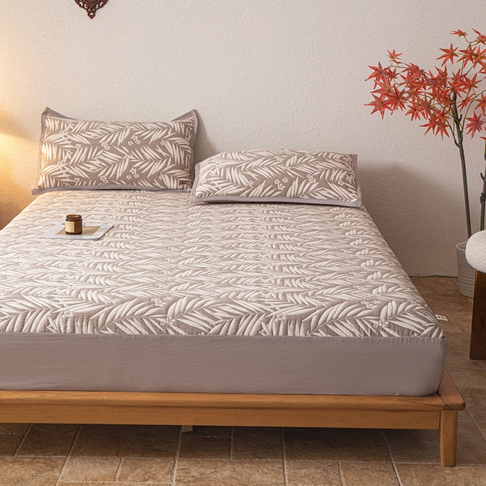 91家纺网 家纺一手货源 找家纺 萌飞 2025新款A类三层纱床笠 叶美-赤铜棕