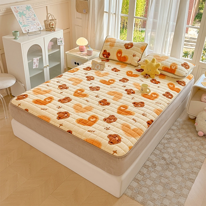 91家纺网 家纺一手货源 找家纺 澜妃 2025新款加厚牛奶绒卡通夹棉单床笠床笠单件单品床笠-亦甜系列 亦甜-巧克力熊