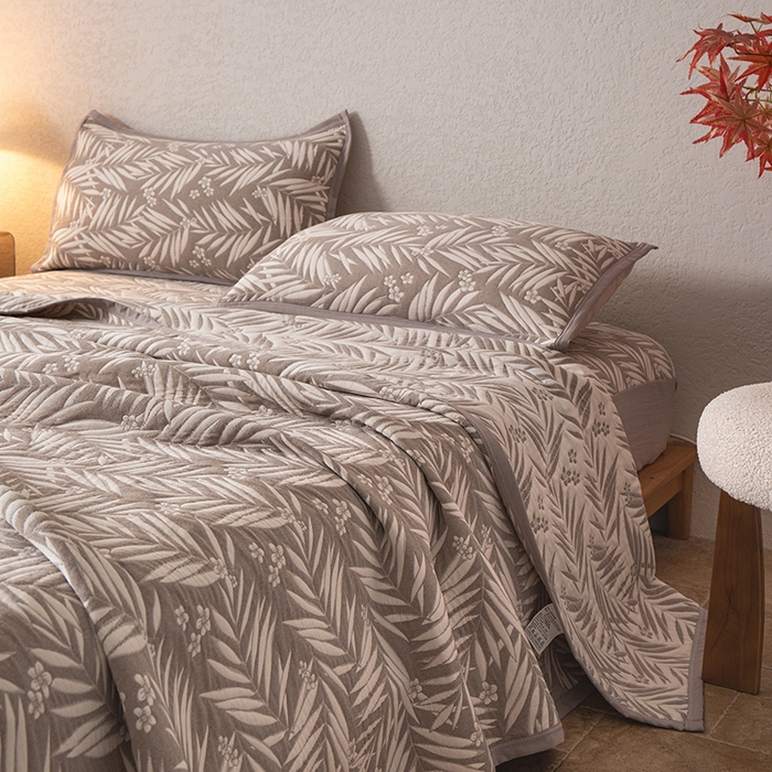 91家纺网 家纺一手货源 找家纺 萌飞 2025新款A类三层纱床笠 叶美-赤铜棕