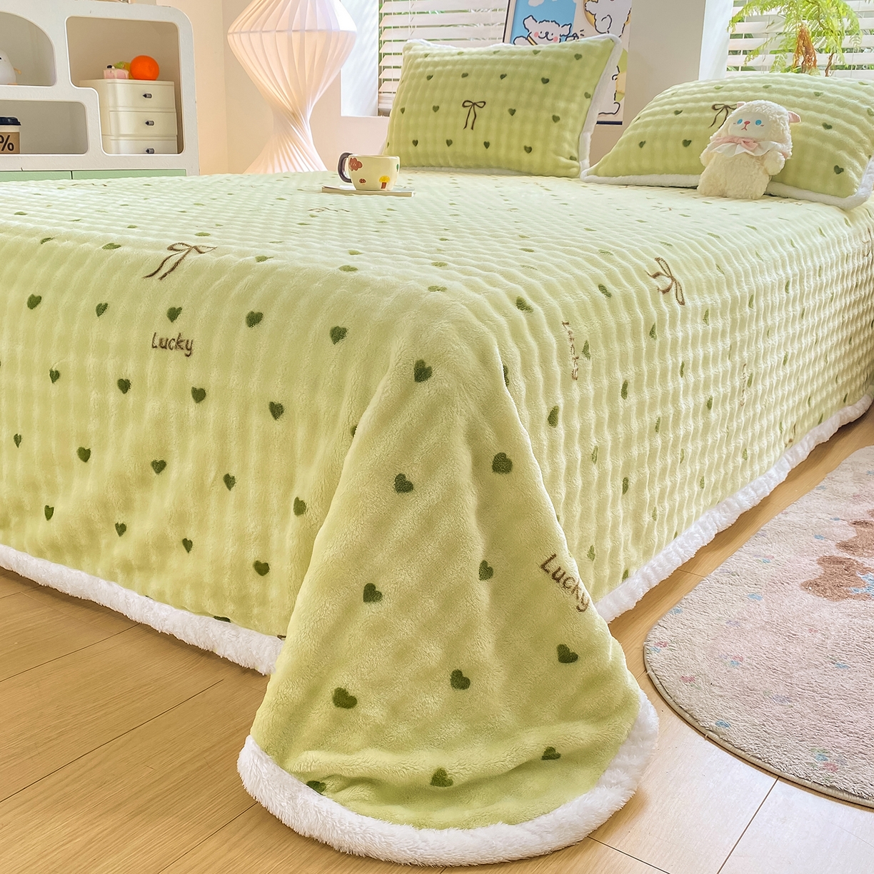 91家纺网 家纺一手货源 找家纺 眠势力 2025新款暖绒泡泡床单冬季保暖被单牛奶绒床单罩 爱心绿【暖绒泡泡床单】