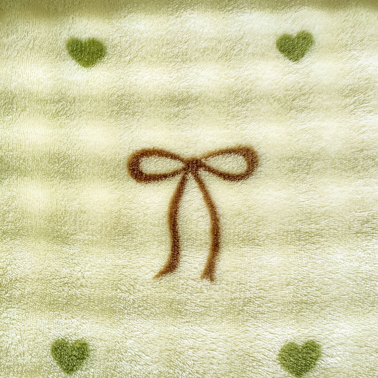 91家纺网 家纺一手货源 找家纺 眠势力 2025新款暖绒泡泡床单冬季保暖被单牛奶绒床单罩 爱心绿【暖绒泡泡床单】