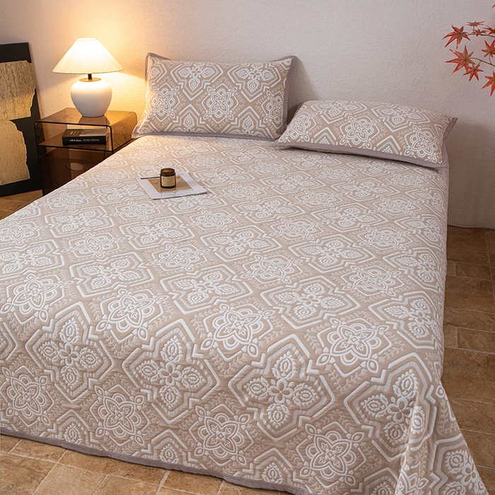 91家纺网 家纺一手货源 找家纺 （总）萌飞 2025新款A类三层纱纱布毛巾被床盖