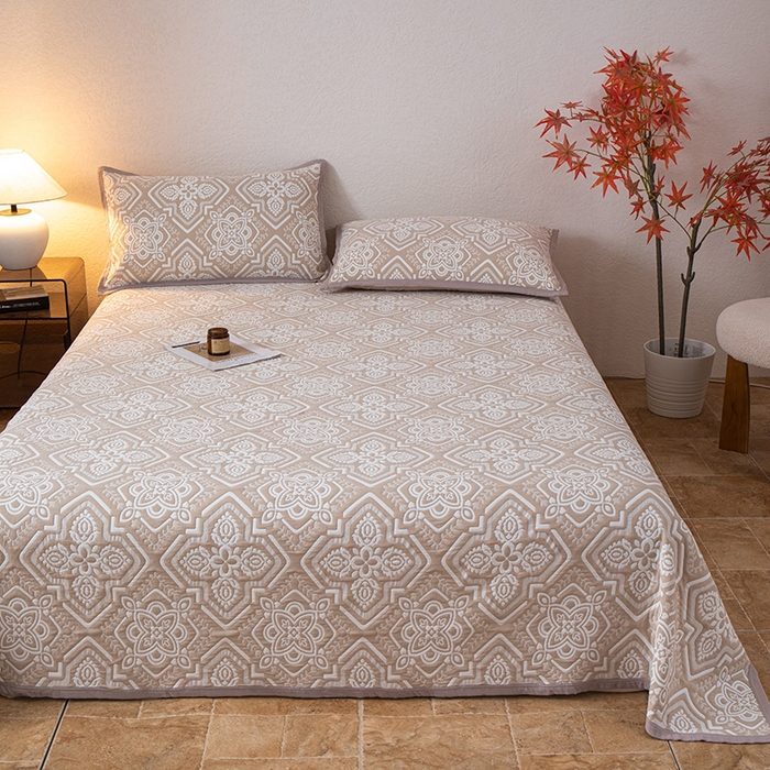 91家纺网 家纺一手货源 找家纺 （总）萌飞 2025新款A类三层纱纱布毛巾被床盖