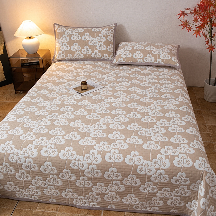 91家纺网 家纺一手货源 找家纺 萌飞 2025新款A类三层纱纱布毛巾被床盖 叶趣-深棕