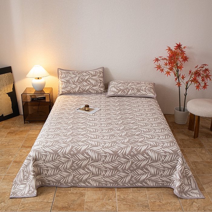 91家纺网 家纺一手货源 找家纺 （总）萌飞 2025新款A类三层纱纱布毛巾被床盖