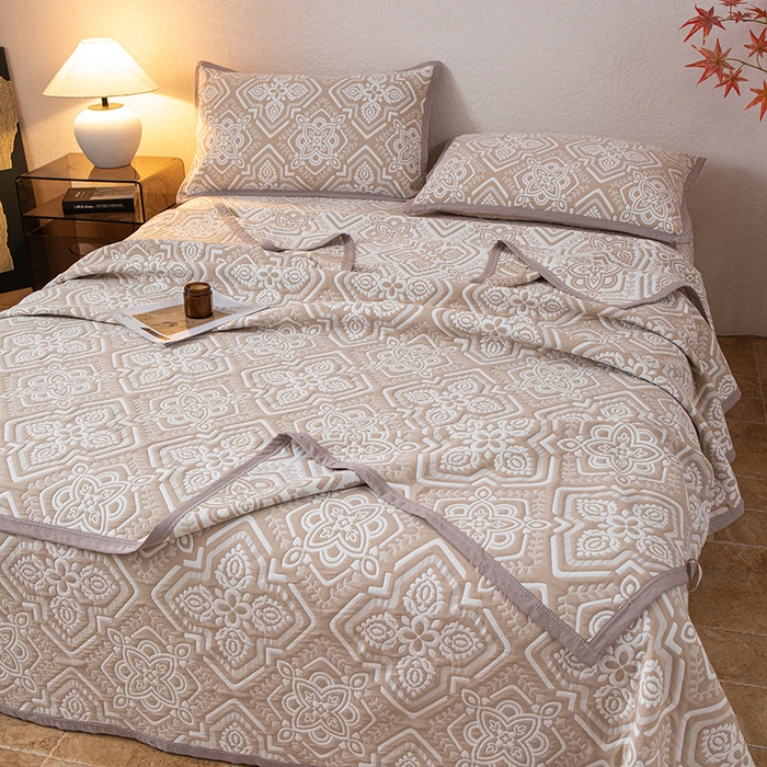 91家纺网 家纺一手货源 找家纺 （总）萌飞 2025新款A类三层纱纱布毛巾被床盖