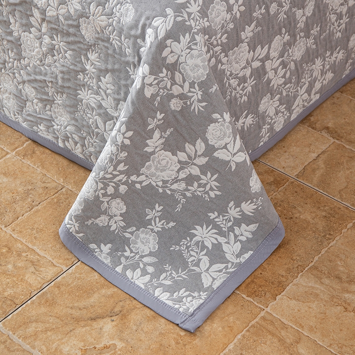 91家纺网 家纺一手货源 找家纺 萌飞 2025新款A类三层纱纱布毛巾被床盖 慕白-锡器灰