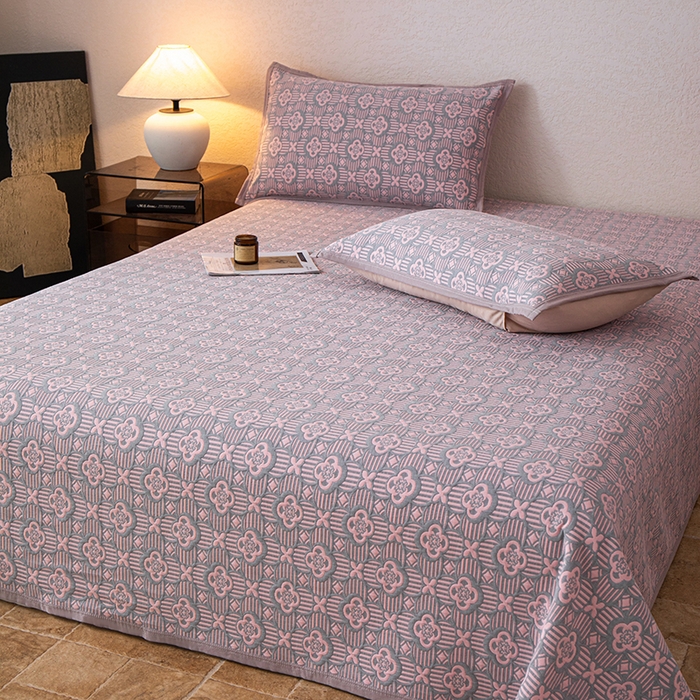 91家纺网 家纺一手货源 找家纺 萌飞 2025新款A类三层纱纱布毛巾被床盖 可丽之彩-玫瑰粉