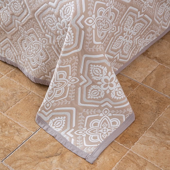 91家纺网 家纺一手货源 找家纺 萌飞 2025新款A类三层纱纱布毛巾被床盖 卡曼洛-深棕