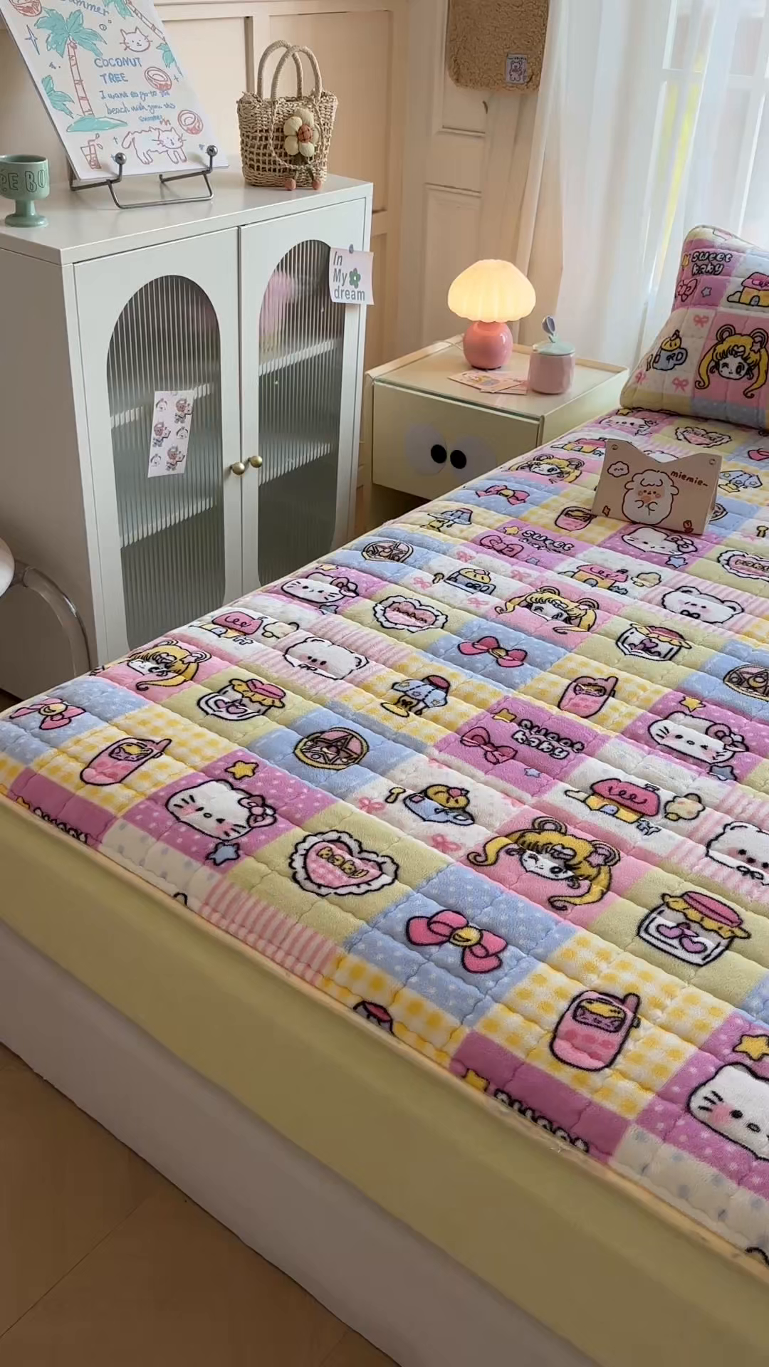 91家纺网 家纺一手货源 找家纺 澜妃 2025新款加厚牛奶绒卡通夹棉单床笠床笠单件单品床笠-亦甜系列 亦甜-少女心