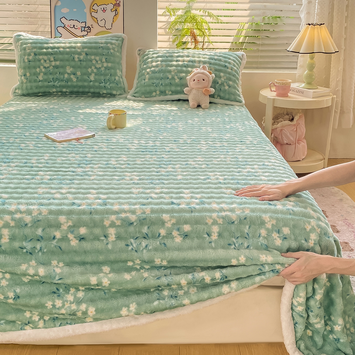 91家纺网 家纺一手货源 找家纺 眠势力 2025新款暖绒泡泡床单冬季保暖被单牛奶绒床单罩 春暖花开【暖绒泡泡床单】