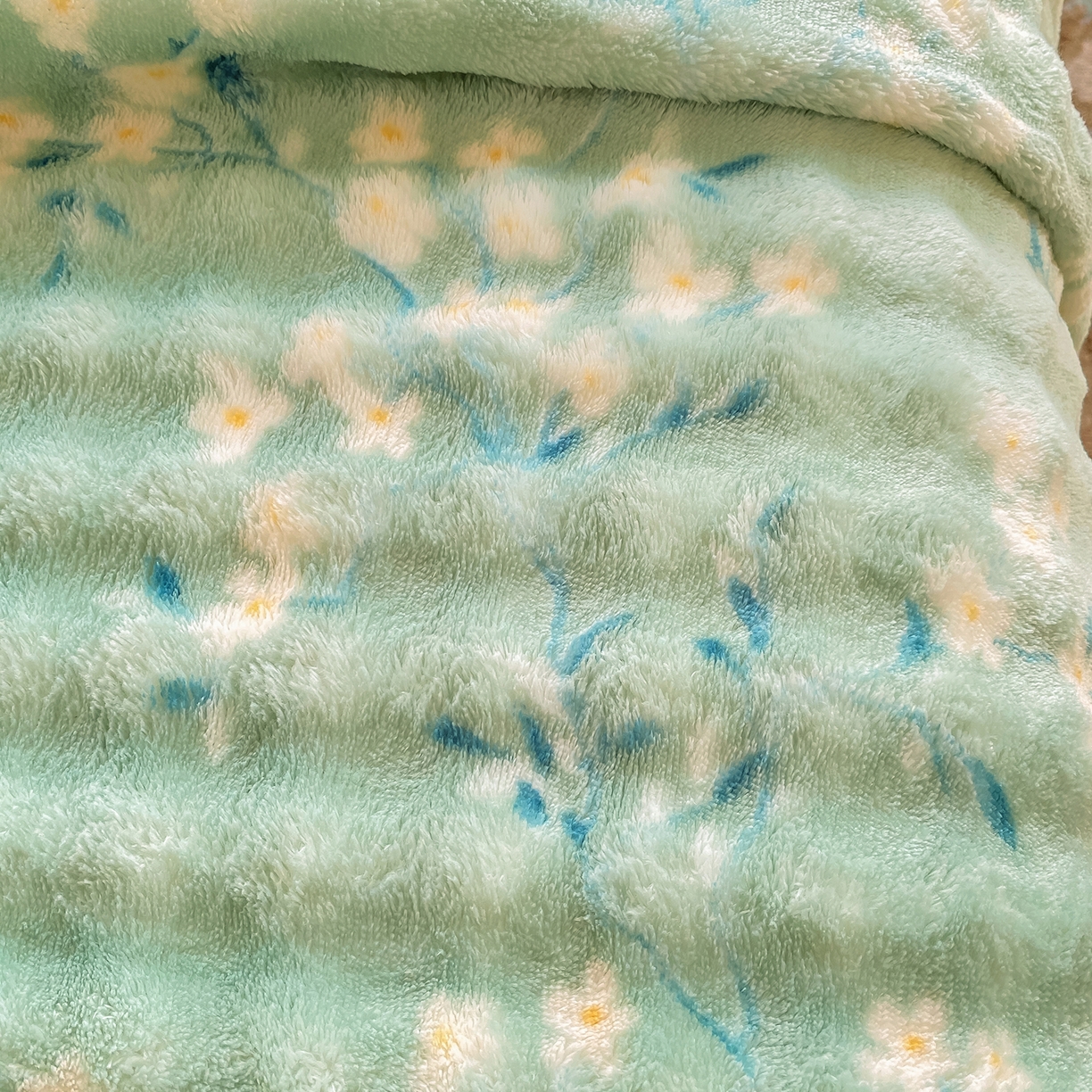 91家纺网 家纺一手货源 找家纺 眠势力 2025新款暖绒泡泡床单冬季保暖被单牛奶绒床单罩 春暖花开【暖绒泡泡床单】