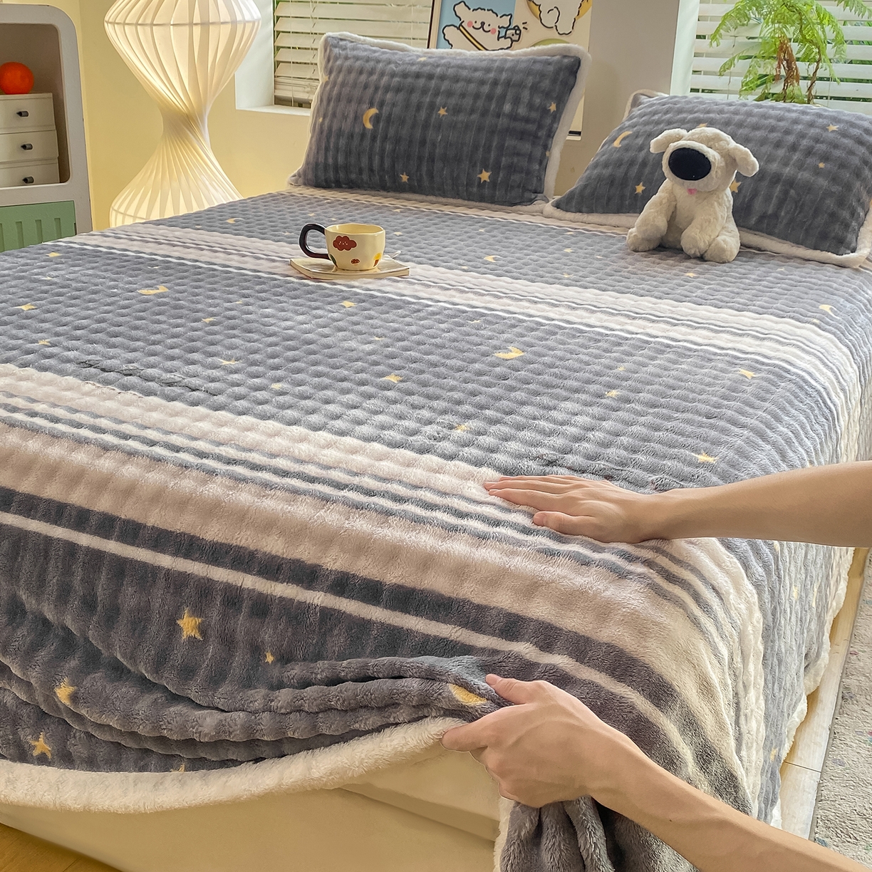 91家纺网 家纺一手货源 找家纺 眠势力 2025新款暖绒泡泡床单冬季保暖被单牛奶绒床单罩 繁星【暖绒泡泡床单】