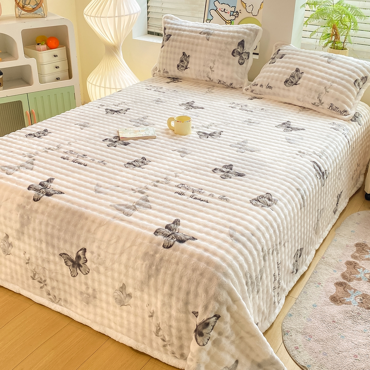 91家纺网 家纺一手货源 找家纺 眠势力 2025新款暖绒泡泡床单冬季保暖被单牛奶绒床单罩 蝴蝶梦境【暖绒泡泡床单】