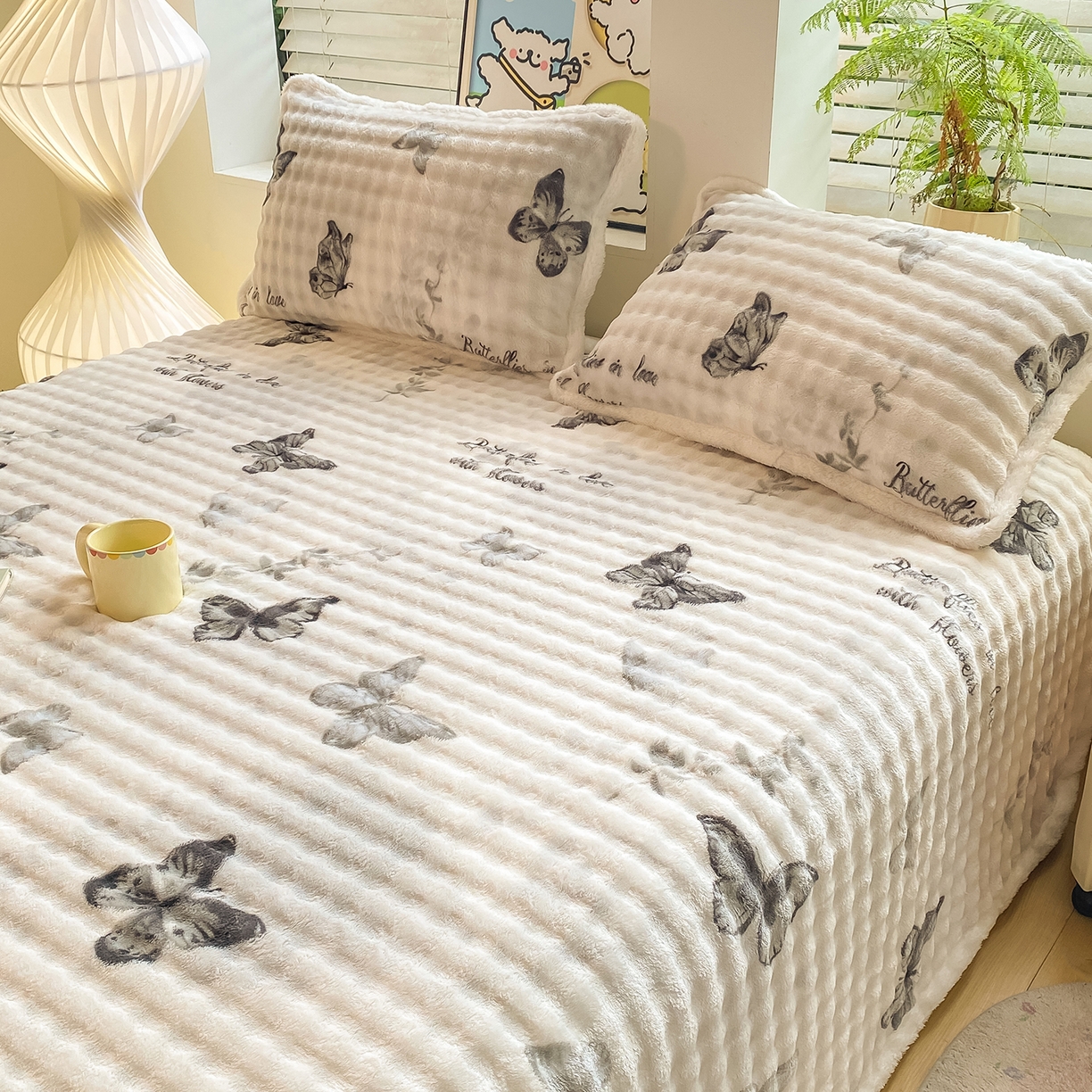 91家纺网 家纺一手货源 找家纺 眠势力 2025新款暖绒泡泡床单冬季保暖被单牛奶绒床单罩 蝴蝶梦境【暖绒泡泡床单】