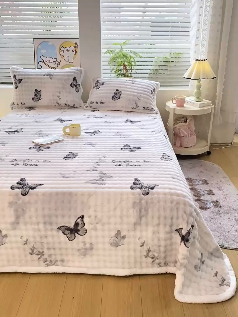 91家纺网 家纺一手货源 找家纺 眠势力 2025新款暖绒泡泡床单冬季保暖被单牛奶绒床单罩 蝴蝶梦境【暖绒泡泡床单】