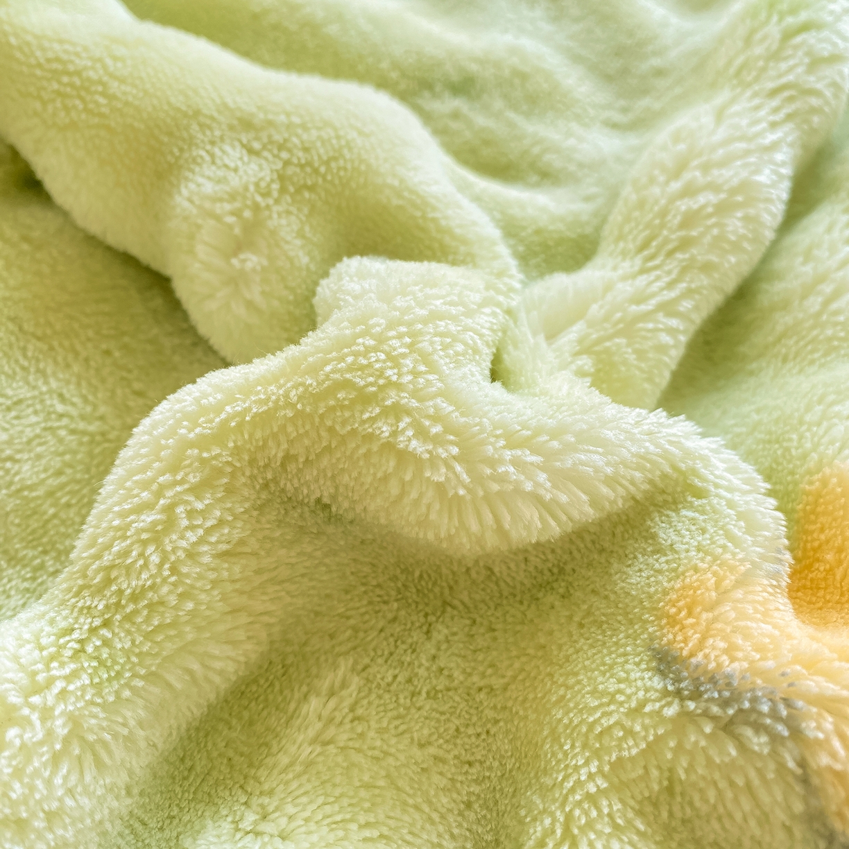 91家纺网 家纺一手货源 找家纺 眠势力 2025新款暖绒泡泡床单冬季保暖被单牛奶绒床单罩 帽子小熊【暖绒泡泡床单】