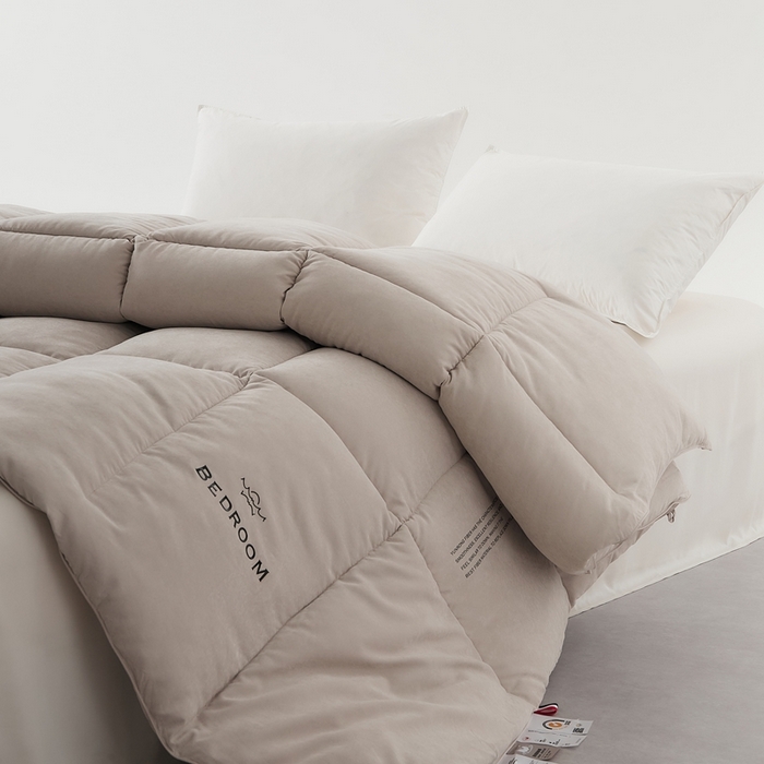 91家纺网 家纺一手货源 找家纺 境月枕芯坊 2025新款纯色云绒被被子被芯系列 云绒被浅灰