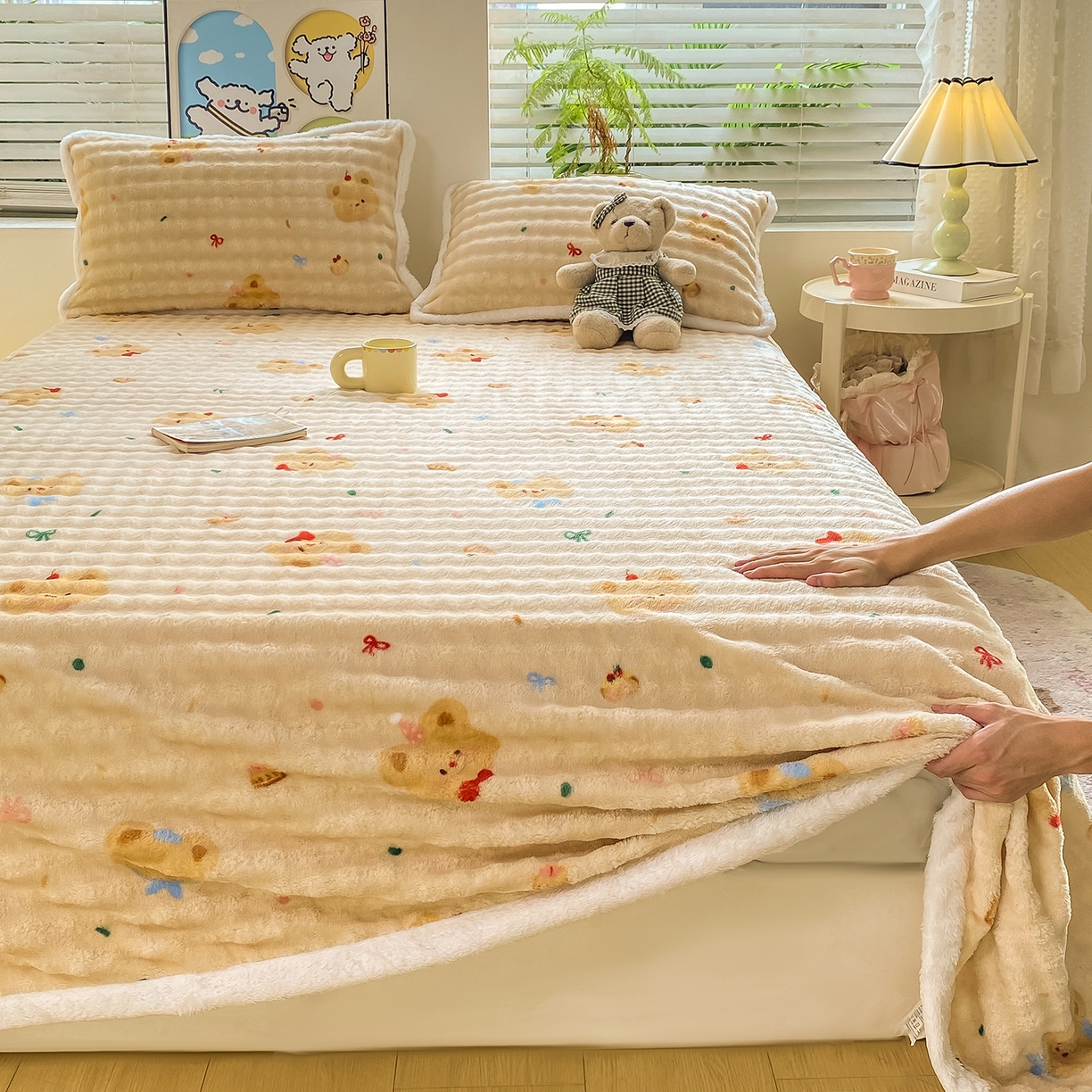 91家纺网 家纺一手货源 找家纺 眠势力 2025新款暖绒泡泡床单冬季保暖被单牛奶绒床单罩 奶油小熊【暖绒泡泡床单】