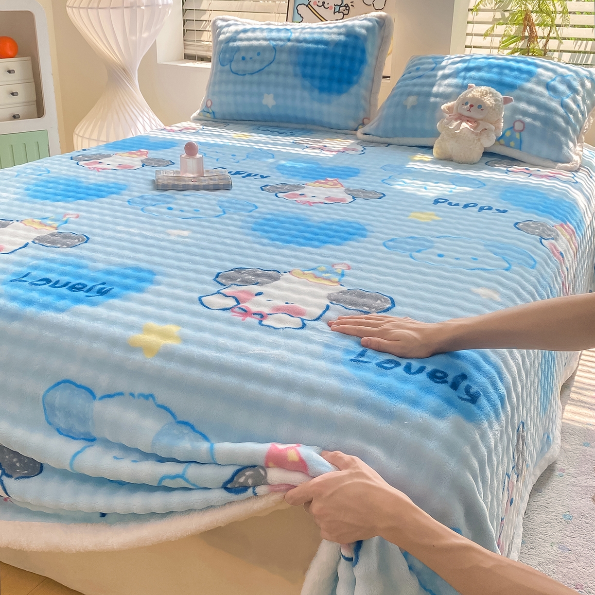 91家纺网 家纺一手货源 找家纺 眠势力 2025新款暖绒泡泡床单冬季保暖被单牛奶绒床单罩 趴趴狗【暖绒泡泡床单】