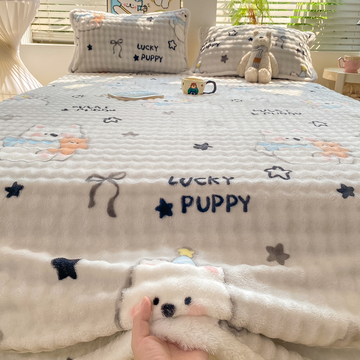 91家纺网 家纺一手货源 找家纺 眠势力 2025新款暖绒泡泡床单冬季保暖被单牛奶绒床单罩 星星猫咪【暖绒泡泡床单】