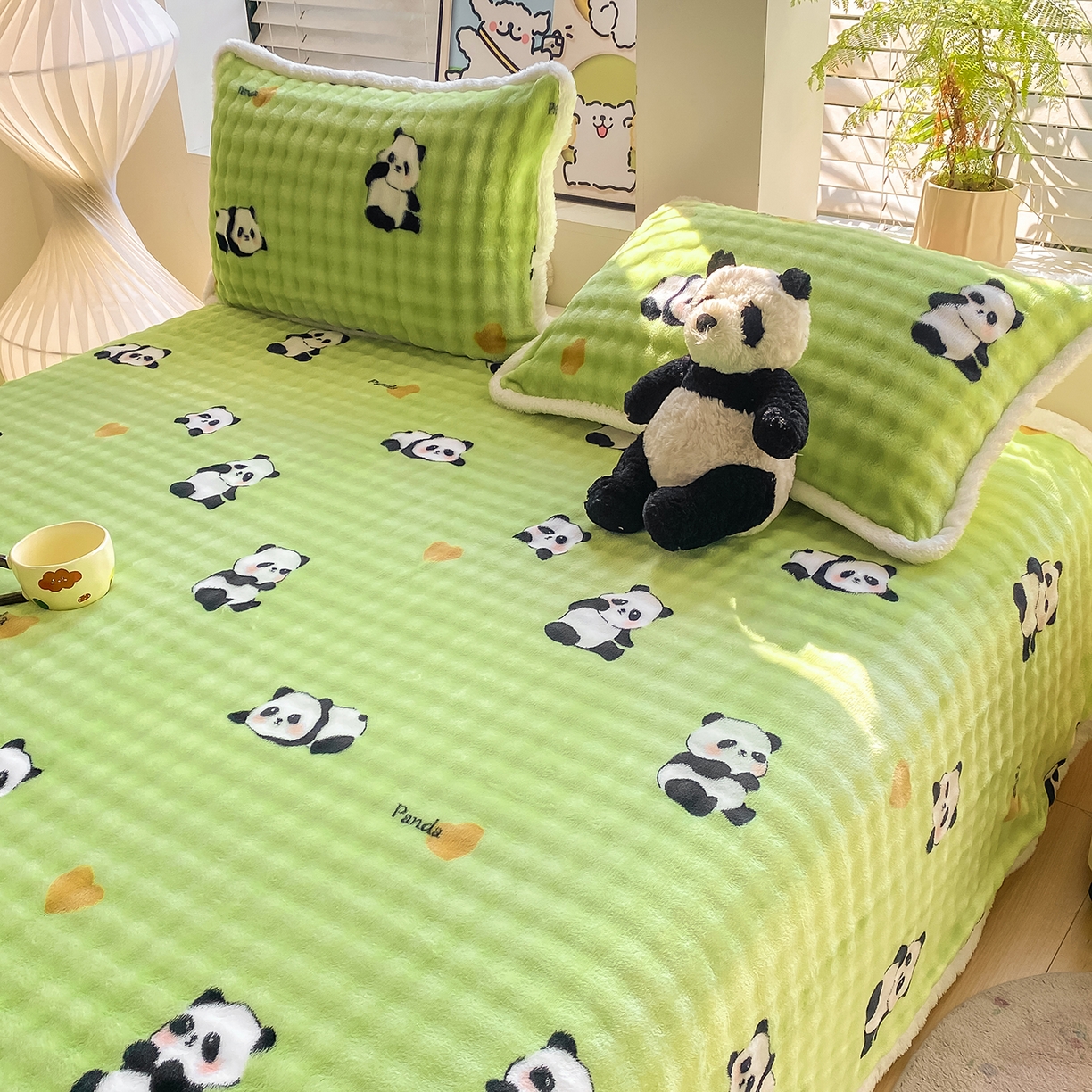 91家纺网 家纺一手货源 找家纺 眠势力 2025新款暖绒泡泡床单冬季保暖被单牛奶绒床单罩 熊猫【暖绒泡泡床单】